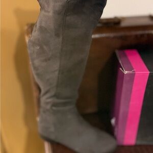 Women's Black Knee-High Boots